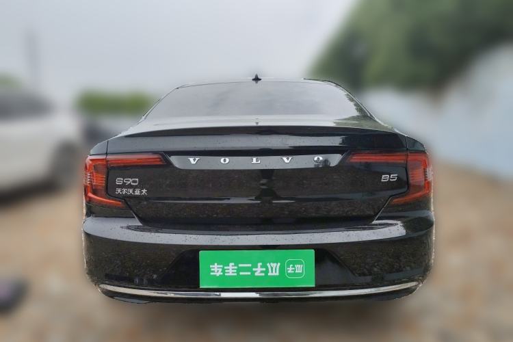 Used Volvo S90 2025 B5 Zhiyuan Luxury Edition Rear