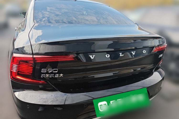 Used Volvo S90 2025 B5 Zhiyuan Luxury Edition Rear