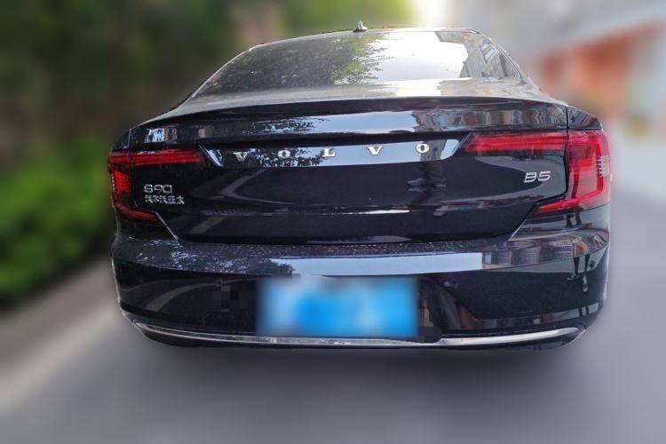 Used Volvo S90 2025 B5 Zhiyuan Luxury Edition Rear
