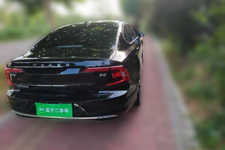 Used Volvo S90 2025 B5 Zhiyi Luxury Edition Rear Right 45 Deg