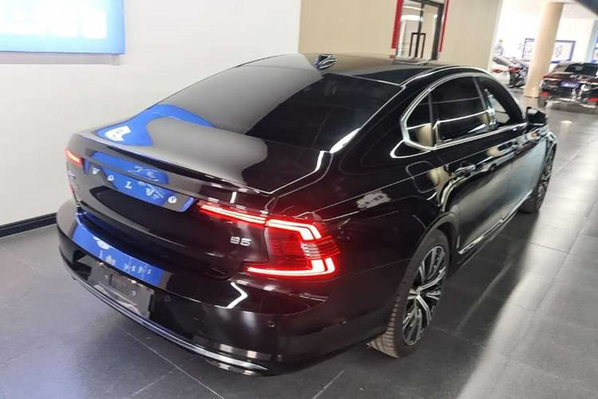 Used Volvo S90 2025 B5 Zhiyuan Luxury Edition Rear Right 45 Deg