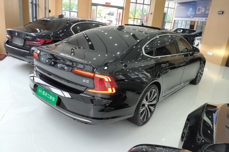 Used Volvo S90 2025 B5 Zhiyuan Luxury Edition Rear Right 45 Deg