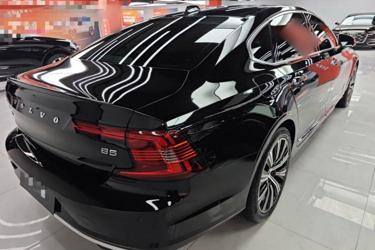 Used Volvo S90 2025 B5 Zhiyi Luxury Edition Rear Right 45 Deg