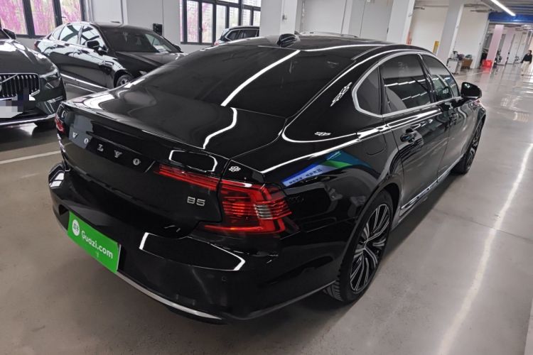 Used Volvo S90 2025 B5 Zhiyuan Luxury Edition Rear Right 45 Deg