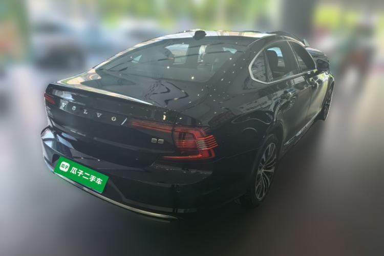 Used Volvo S90 2025 B5 Zhiyi Luxury Edition Rear Right 45 Deg