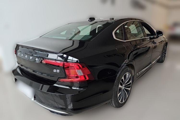 Used Volvo S90 2025 B5 Zhiyi Luxury Edition Rear Right 45 Deg