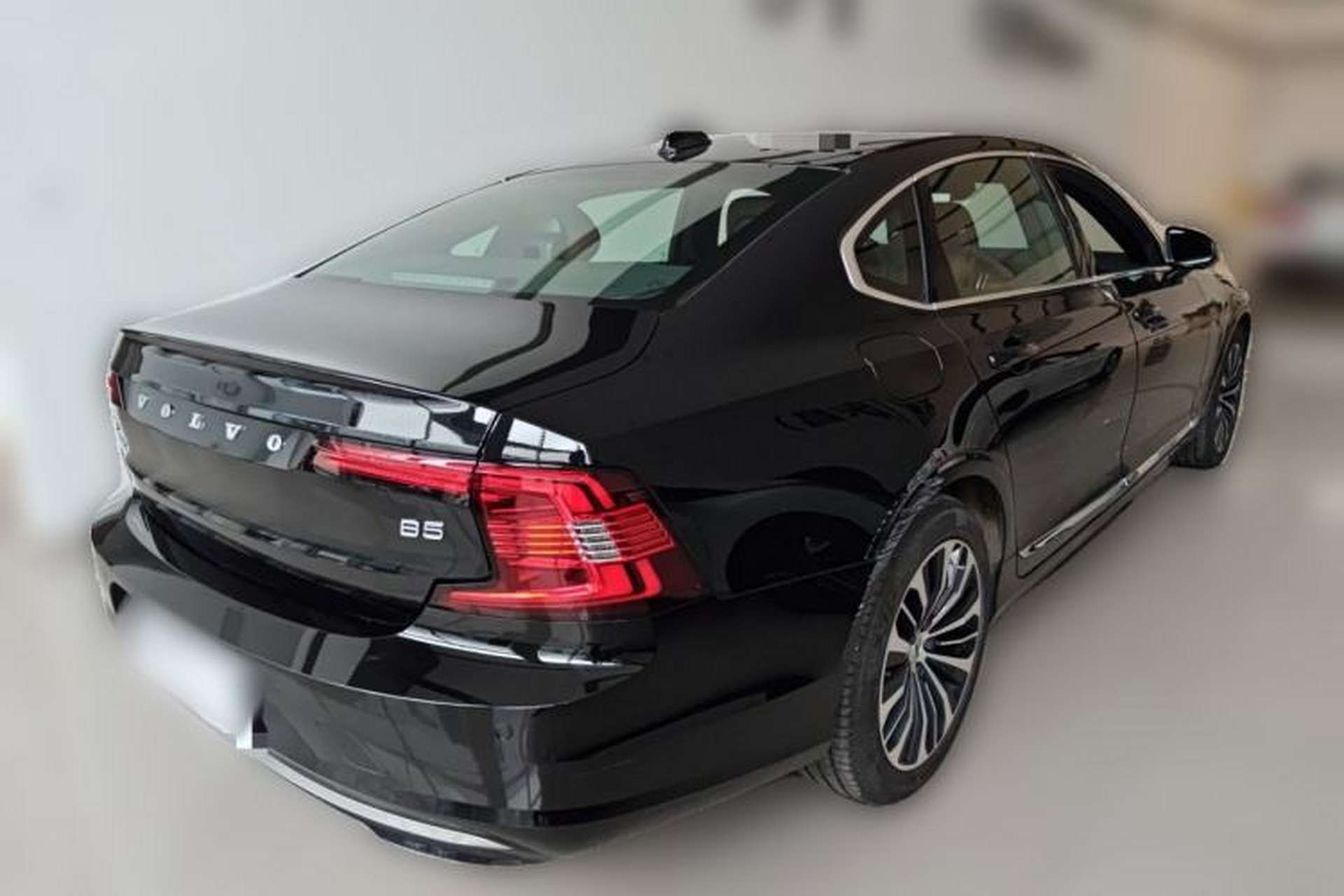 Used Volvo S90 2025 B5 Zhiyi Luxury Edition Rear Right 45 Deg