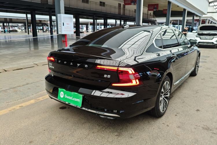 Used Volvo S90 2025 B5 Zhiyi Luxury Edition Rear Right 45 Deg
