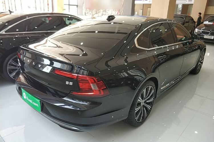 Used Volvo S90 2025 B5 Zhiyuan Luxury Edition Rear Right 45 Deg