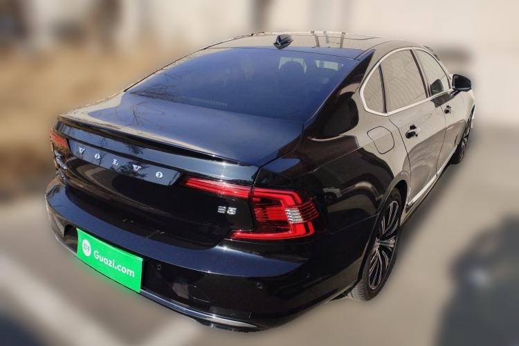 Used Volvo S90 2025 B5 Zhiya Luxury Edition Rear Right 45 Deg