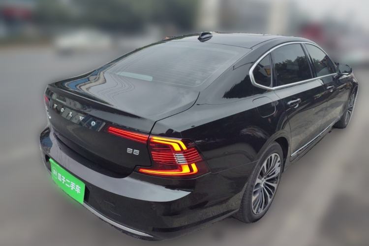 Used Volvo S90 2025 B5 Zhiyi Luxury Edition Rear Right 45 Deg