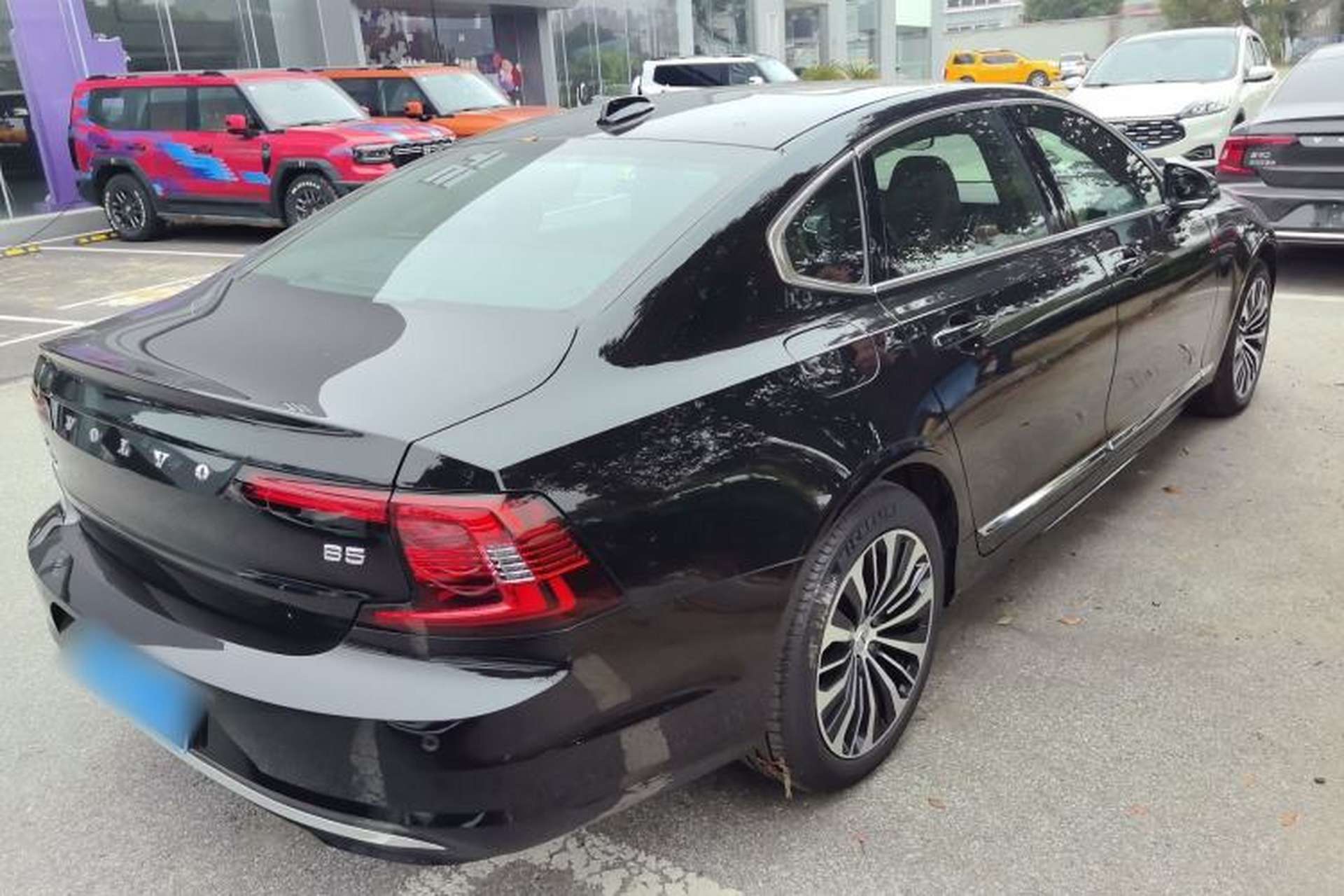 Used Volvo S90 2025 B5 Zhiyi Luxury Edition Rear Right 45 Deg