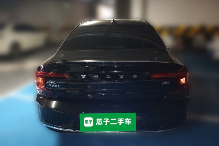Used Volvo S90 2025 B5 Zhiyuan Luxury Edition Rear