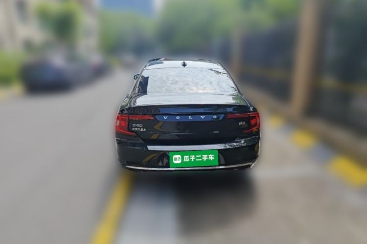 Used Volvo S90 2025 B5 Zhiyuan Luxury Edition Rear
