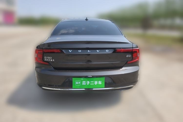 Used Volvo S90 2025 B5 Zhiyuan Luxury Edition Rear
