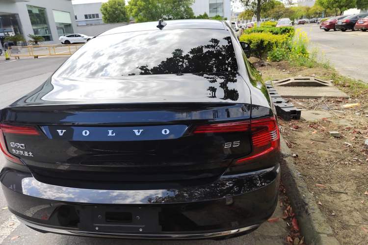 Used Volvo S90 2025 B5 Zhiyuan Luxury Edition Rear