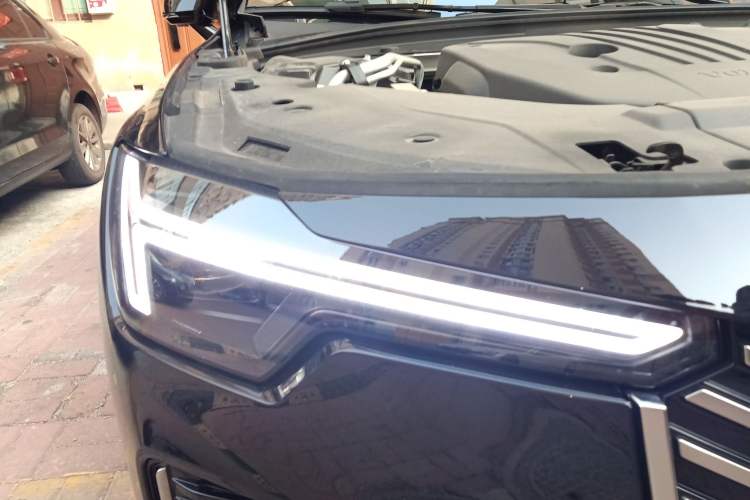 Used Volvo S90 2025 B5 Zhiyi Luxury Edition Right Front Headlight