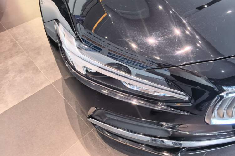 Used Volvo S90 2025 B5 Zhiyi Luxury Edition Right Front Headlight