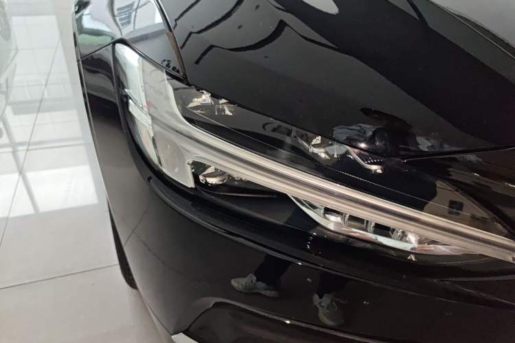 Used Volvo S90 2025 B5 Zhiyi Luxury Edition Right Front Headlight