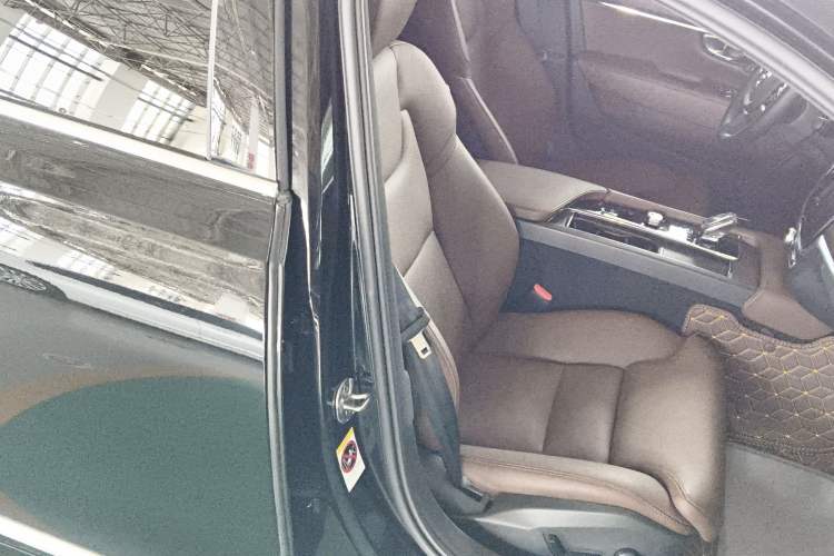 Used Volvo S90 2025 B5 Zhiyuan Luxury Edition Right Front Seat