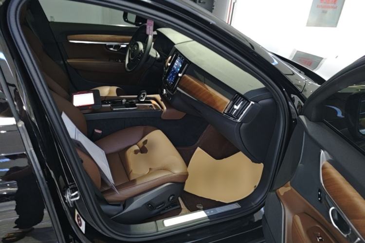 Used Volvo S90 2025 B5 Zhiyi Luxury Edition Right Front Seat