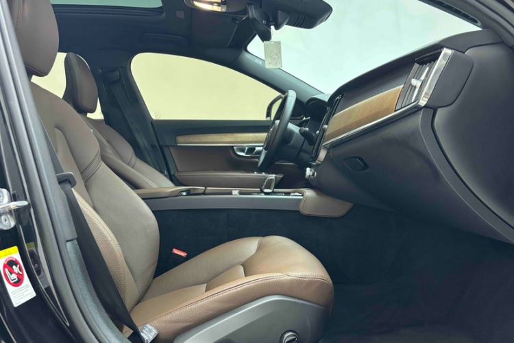 Used Volvo S90 2025 B5 Zhiyi Luxury Edition Right Front Seat