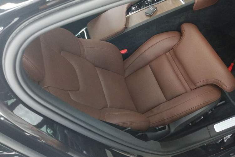 Used Volvo S90 2025 B5 Zhiya Luxury Edition Right Front Seat