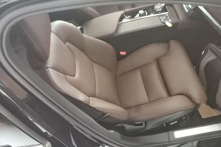 Used Volvo S90 2025 B5 Zhiyuan Luxury Edition Right Front Seat