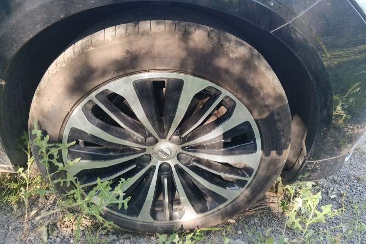 Used Volvo S90 2025 B5 Zhiyi Luxury Edition Right Front Wheel Hub