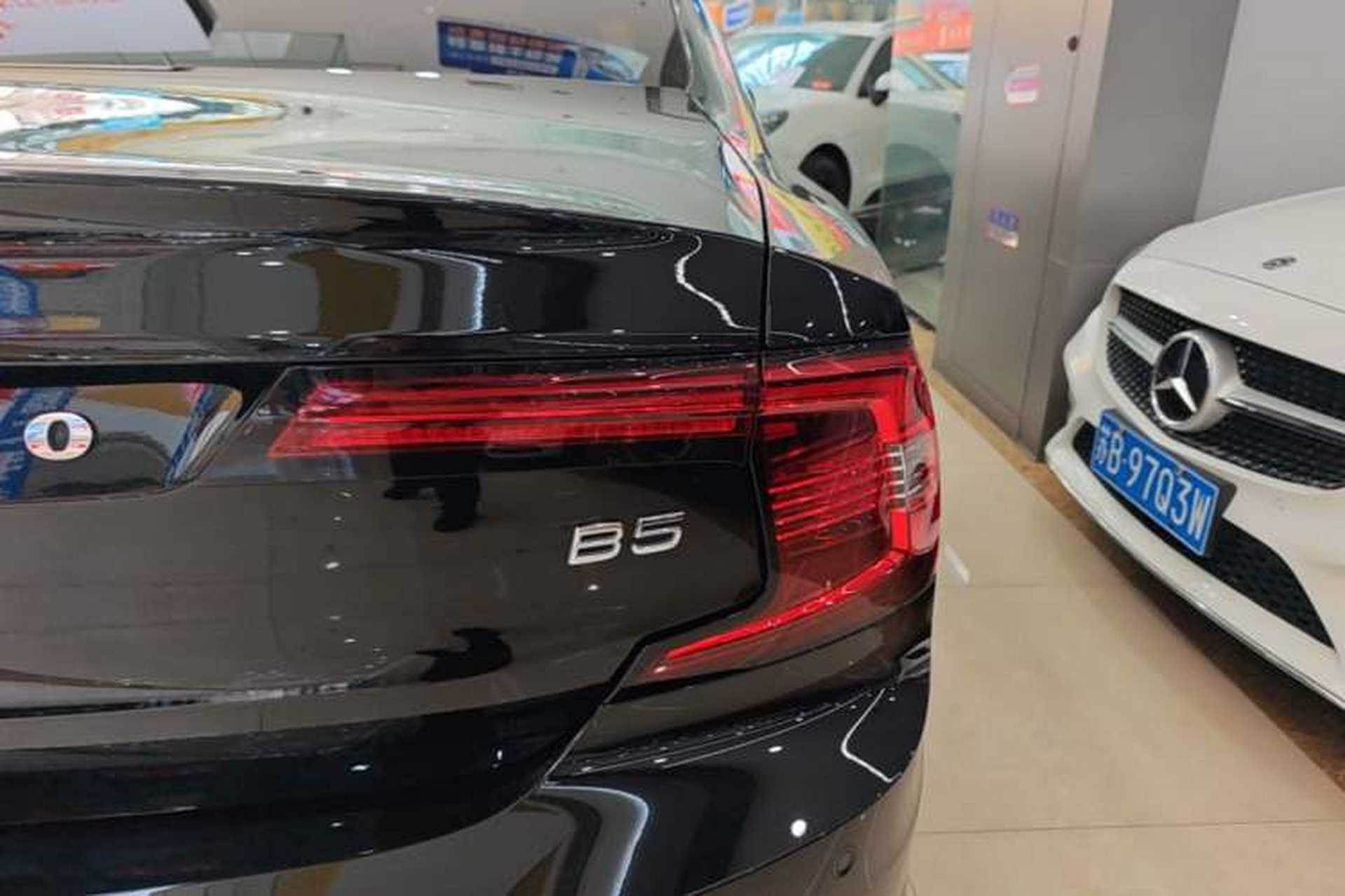 Used Volvo S90 2025 B5 Zhiya Luxury Edition Right Rear Taillight