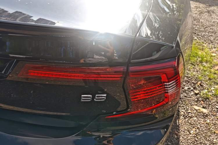 Used Volvo S90 2025 B5 Zhiya Luxury Edition Right Rear Taillight