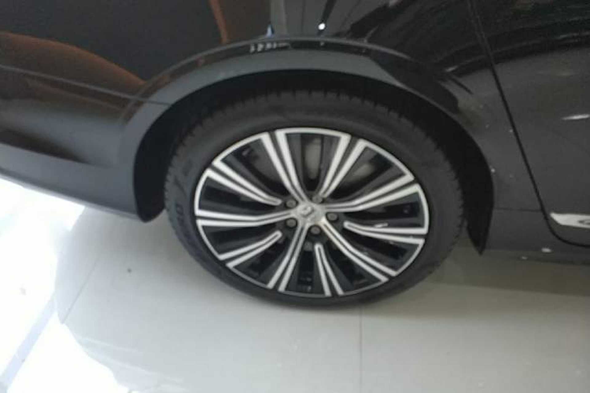 Used Volvo S90 2025 B5 Zhiyuan Luxury Edition Right Rear Wheel Hub