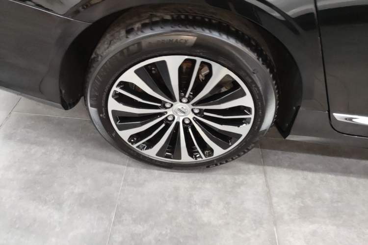 Used Volvo S90 2025 B5 Zhiyi Luxury Edition Right Rear Wheel Hub