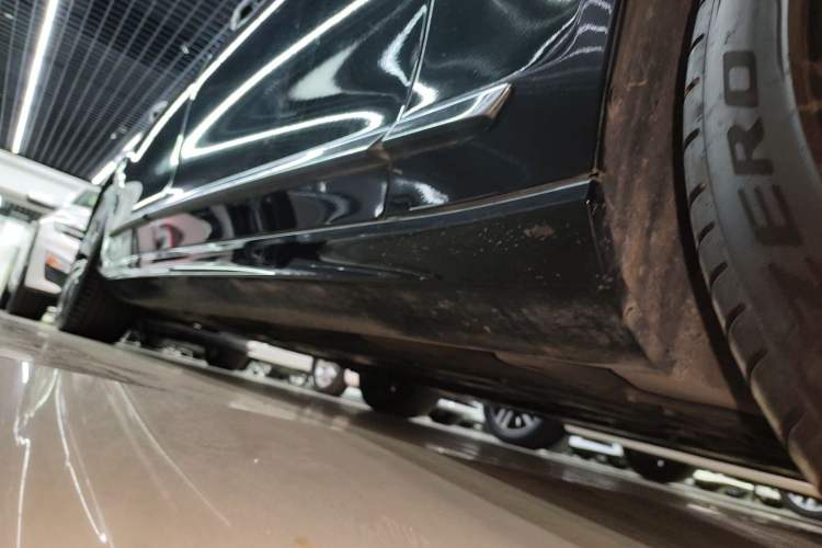 Used Volvo S90 2025 B5 Zhiyuan Luxury Edition Right Side Sill