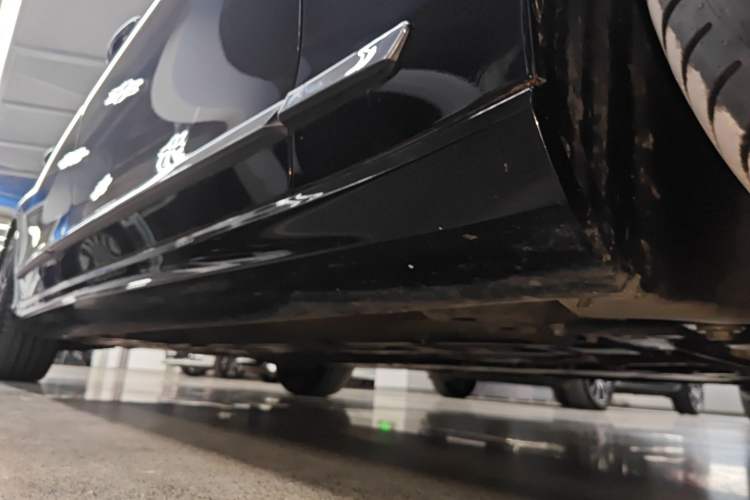 Used Volvo S90 2025 B5 Zhiyuan Luxury Edition Right Side Sill