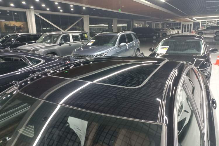 Used Volvo S90 2025 B5 Zhiya Luxury Edition Roof