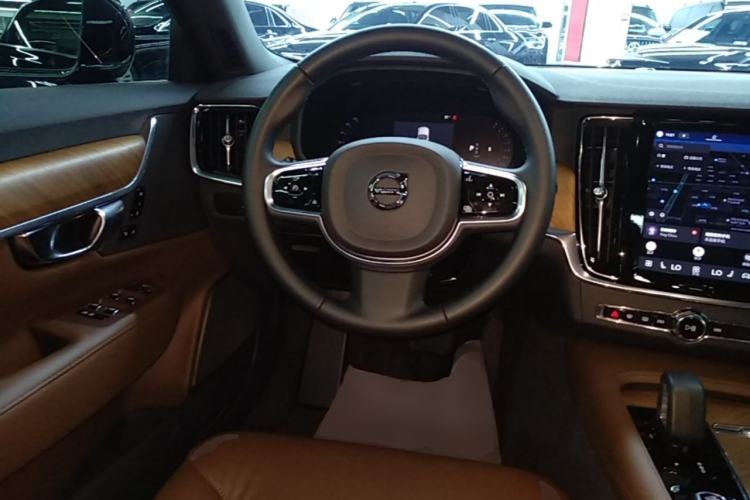 Used Volvo S90 2025 B5 Zhiyi Luxury Edition Steering Wheel