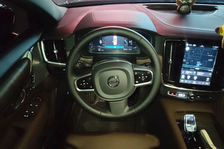Used Volvo S90 2025 B5 Zhiyuan Luxury Edition Steering Wheel