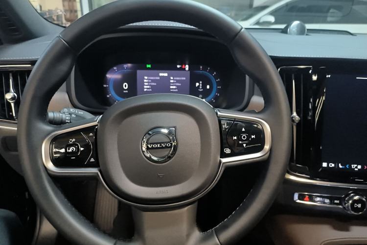 Used Volvo S90 2025 B5 Zhiya Luxury Edition Steering Wheel