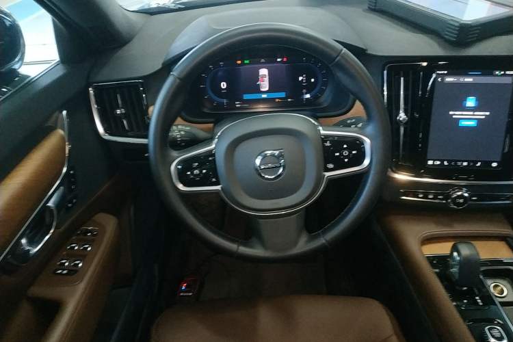 Used Volvo S90 2025 B5 Zhiyi Luxury Edition Steering Wheel