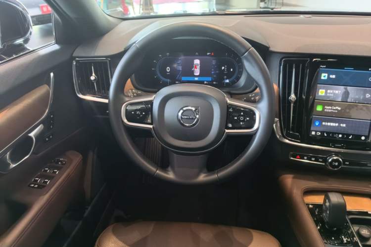 Used Volvo S90 2025 B5 Zhiyi Luxury Edition Steering Wheel