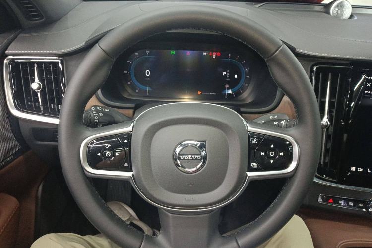 Used Volvo S90 2025 B5 Zhiya Luxury Edition Steering Wheel