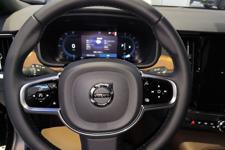 Used Volvo S90 2025 B5 Zhiyi Luxury Edition Steering Wheel