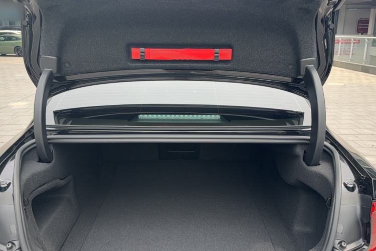 Used Volvo S90 2025 B5 Zhiyi Luxury Edition Trunk