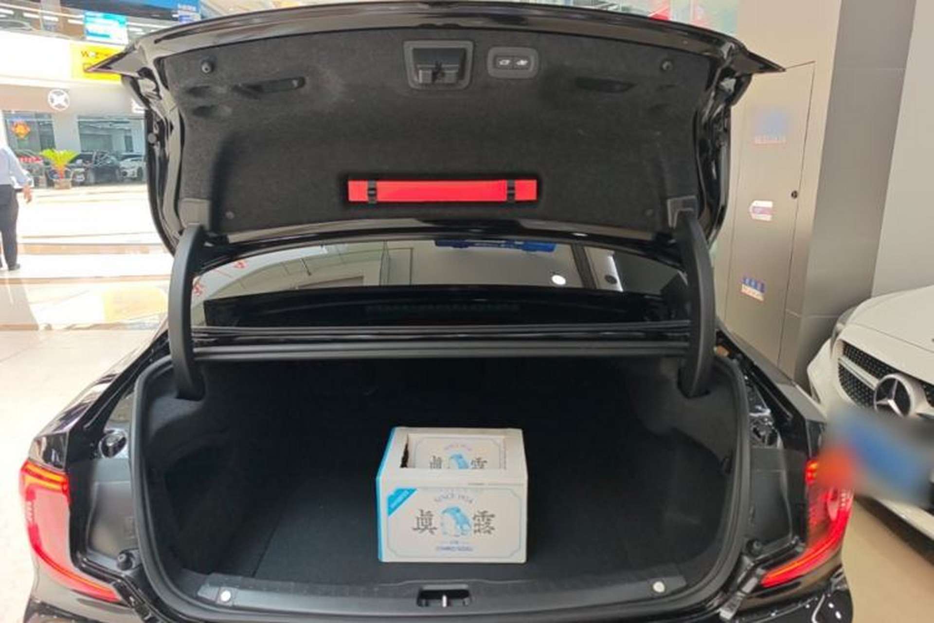 Used Volvo S90 2025 B5 Zhiya Luxury Edition Trunk