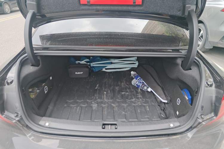 Used Volvo S90 2025 B5 Zhiyuan Luxury Edition Trunk