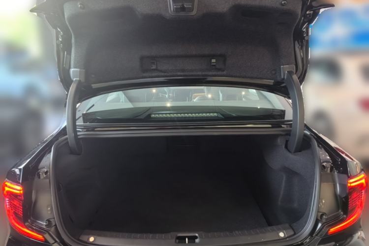 Used Volvo S90 2025 B5 Zhiyi Luxury Edition Trunk