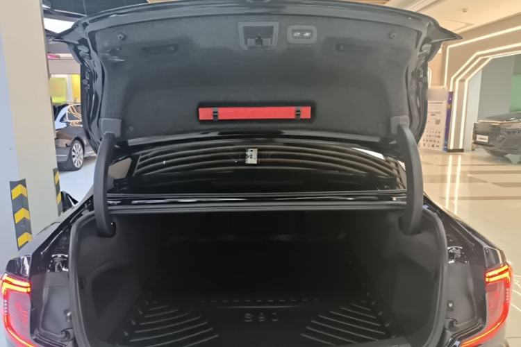 Used Volvo S90 2025 B5 Zhiya Luxury Edition Trunk