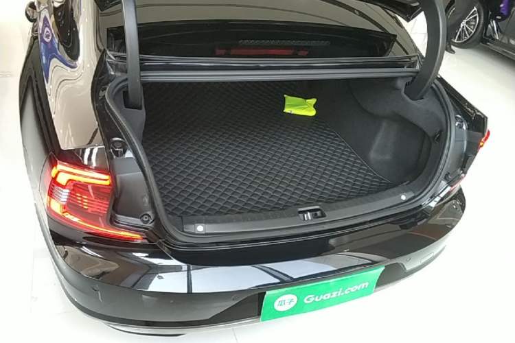 Used Volvo S90 2025 B5 Zhiyuan Luxury Edition Trunk