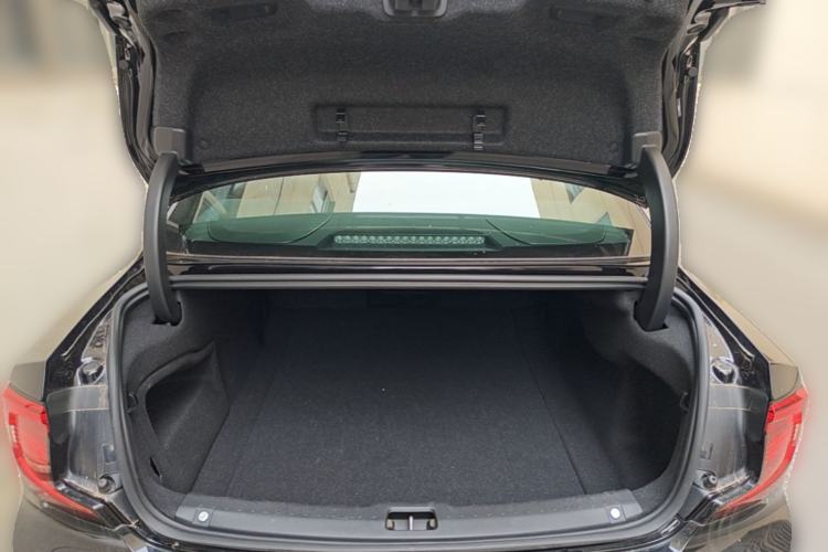 Used Volvo S90 2025 B5 Zhiyi Luxury Edition Trunk